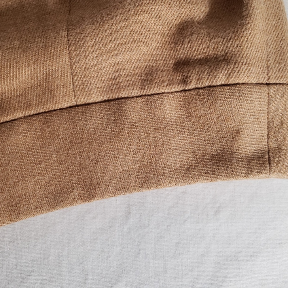 *Banana Republic* Tan front button A-line skirt, size 2 - Picture 7 of 10